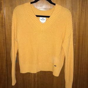 Hollister mustard sweater